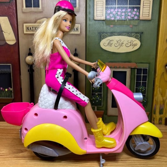 Vintage Barbie Doll Blonde Blue Eyes & Barbie Vespa Scooter with Basket - Picture 4 of 11